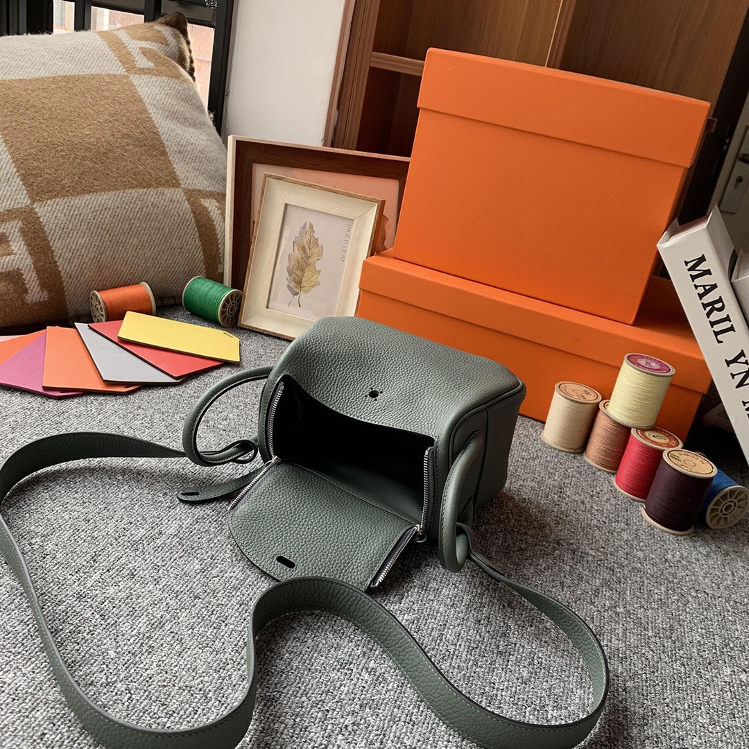 에르메스 미니 린디백 그리스메이어 은장 끌레망스 가죽